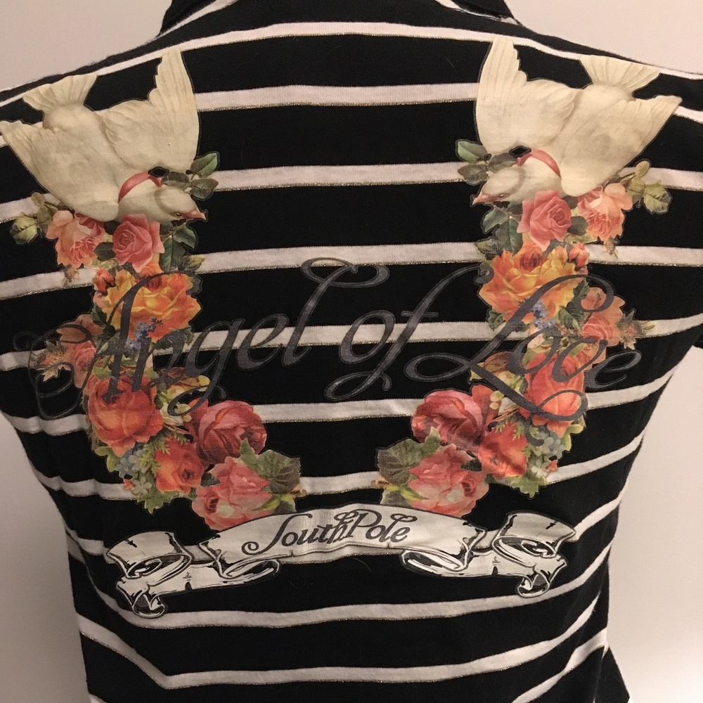 Southpole top with applique on back  Medium